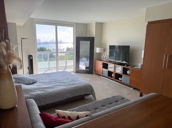 50 Biscayne Blvd, Miami, FL