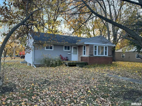 101 Barsi Blvd, Macomb, IL 61455