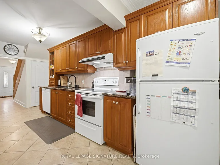 2000 Dufferin St #1 — Photo 15