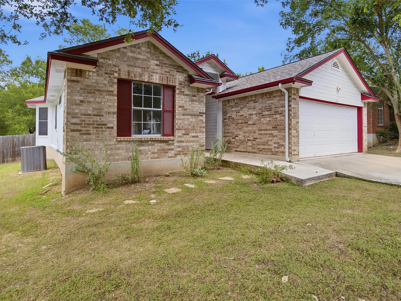 3 bed, 2.0 bath, 1376 sqft, $1,800 — Photo 3