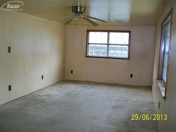 4th image of 1216 Huntington Dr