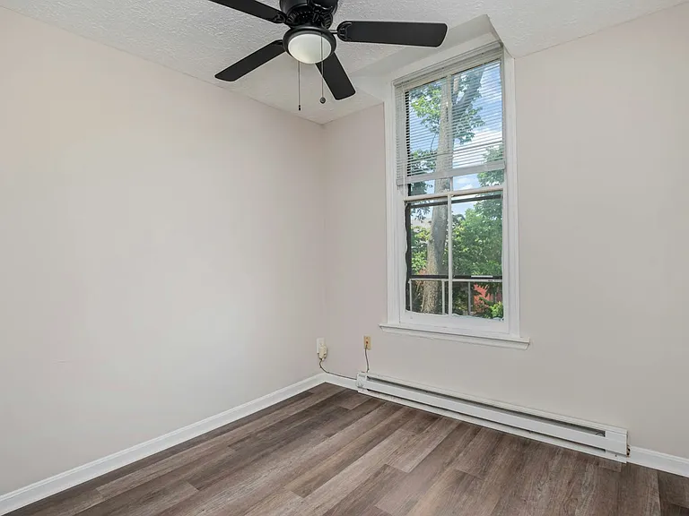 3030 Cleinview Ave #4 — Photo 17