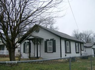 903 Valley St, Carthage, MO 64836