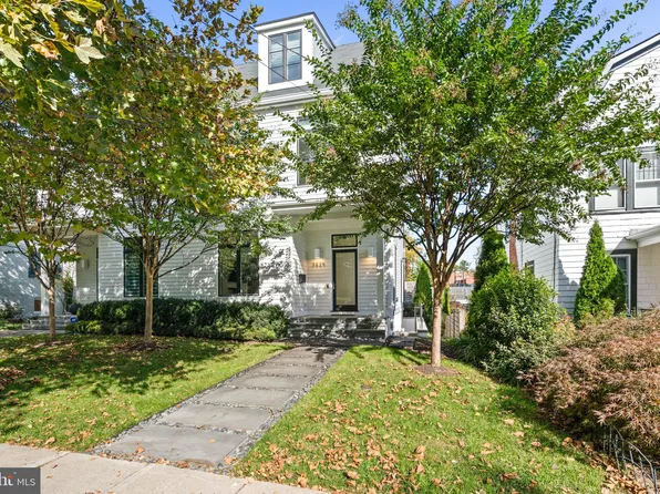 3829 Livingston St NW, Washington, DC 20015