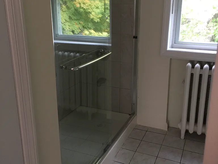 24 Franklin Pl #C2 — Photo 19