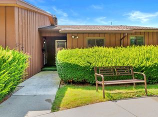 26 Churchill Crst, Pittsfield, MA 01201