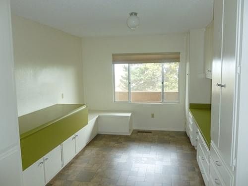 4th image of 3980 La Cresta Dr