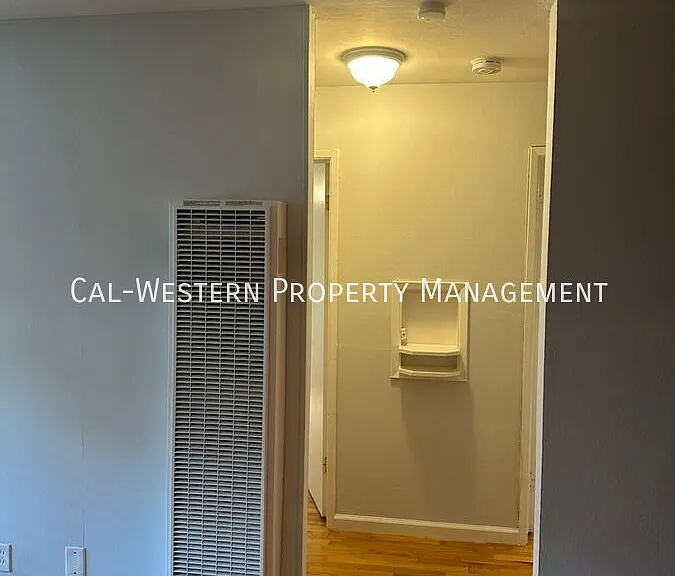 250 Palo Alto Ave #1 — Photo 25