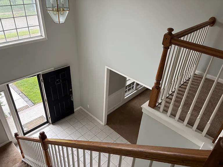 9406 Harlow Ct — Photo 5