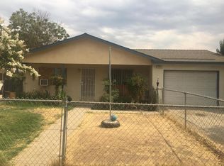 1104 Clinton St, Madera, CA 93638