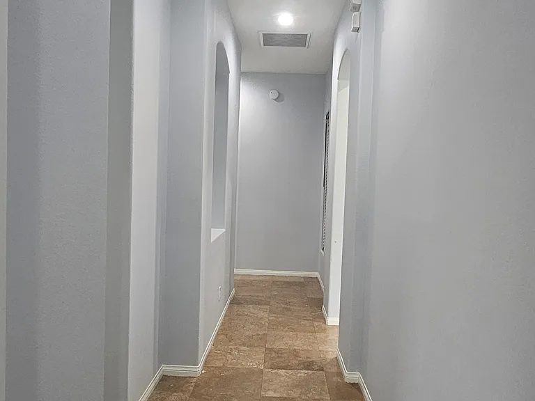 10 Champagne Cir — Photo 14