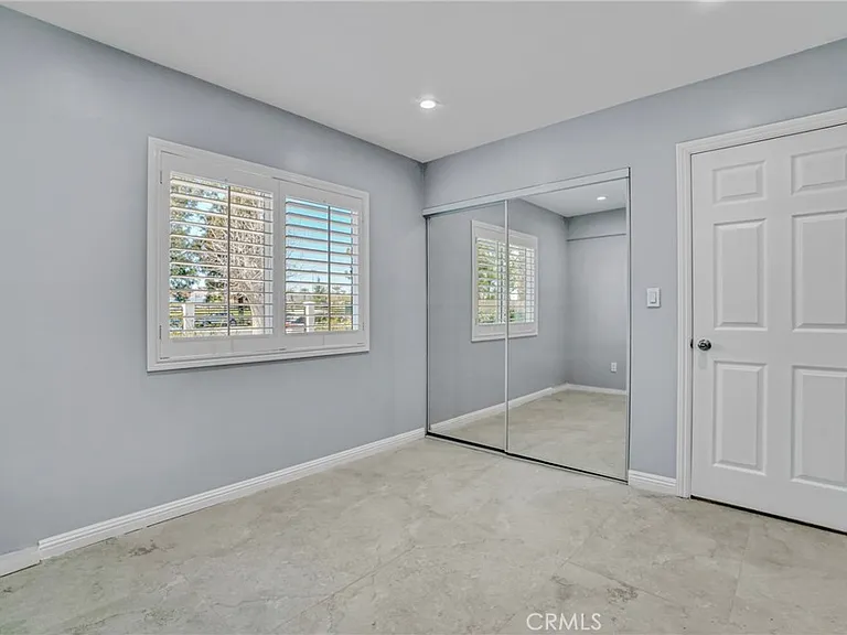 9410 Zelzah Ave — Photo 8