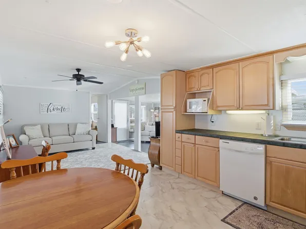 24 Cheyenne Trl, Naples, FL 34113