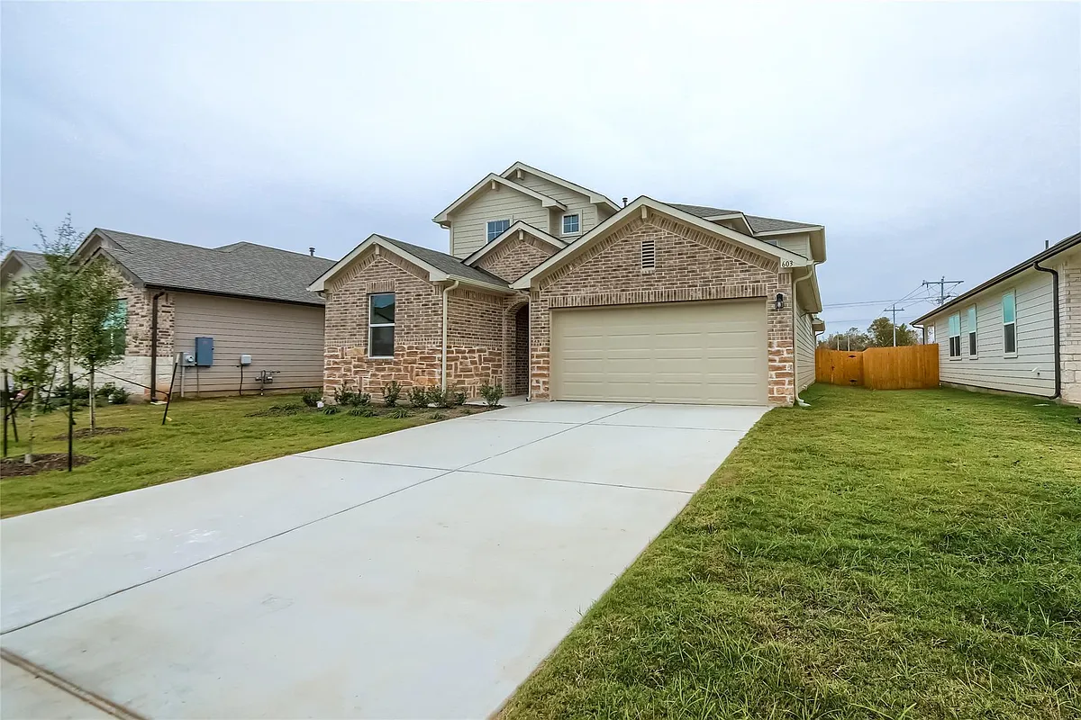 Building Photo - 603 Bluffview Dr