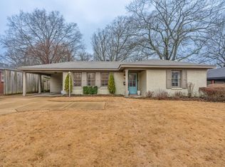 1383 S White Station Rd, Memphis, TN 38117