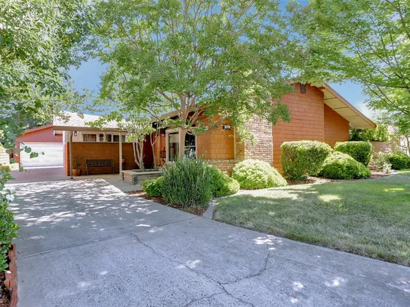 29 Saratoga Cir, Sacramento, CA 95864