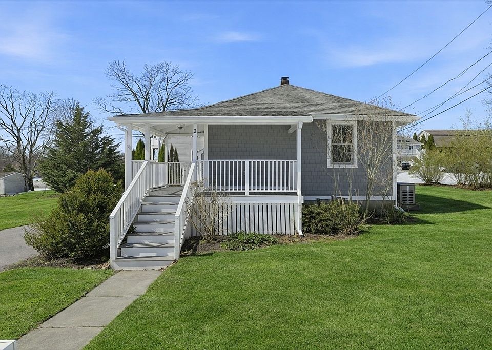 1st image of 2 Cliff Rd