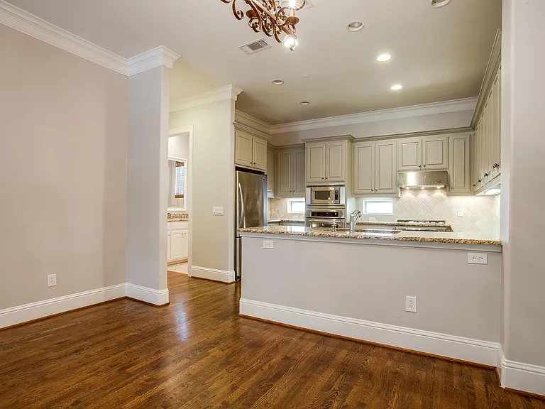 4502 Holland Ave — Photo 23