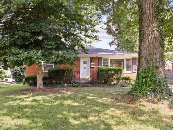 4407 Saint Regis Ln, Saint Regis Park, KY 40220