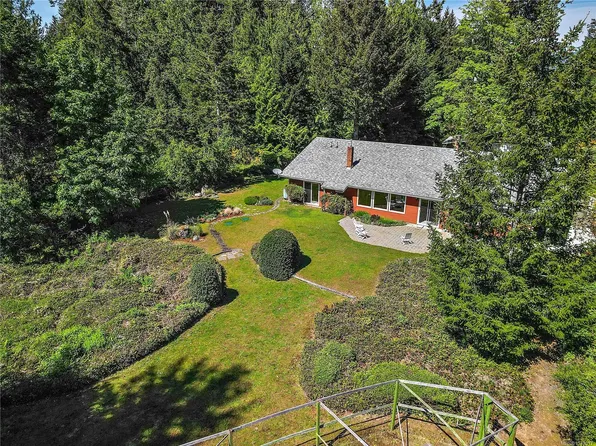 2468 Arken Ter, Cowichan Valley, BC V8H 1A4