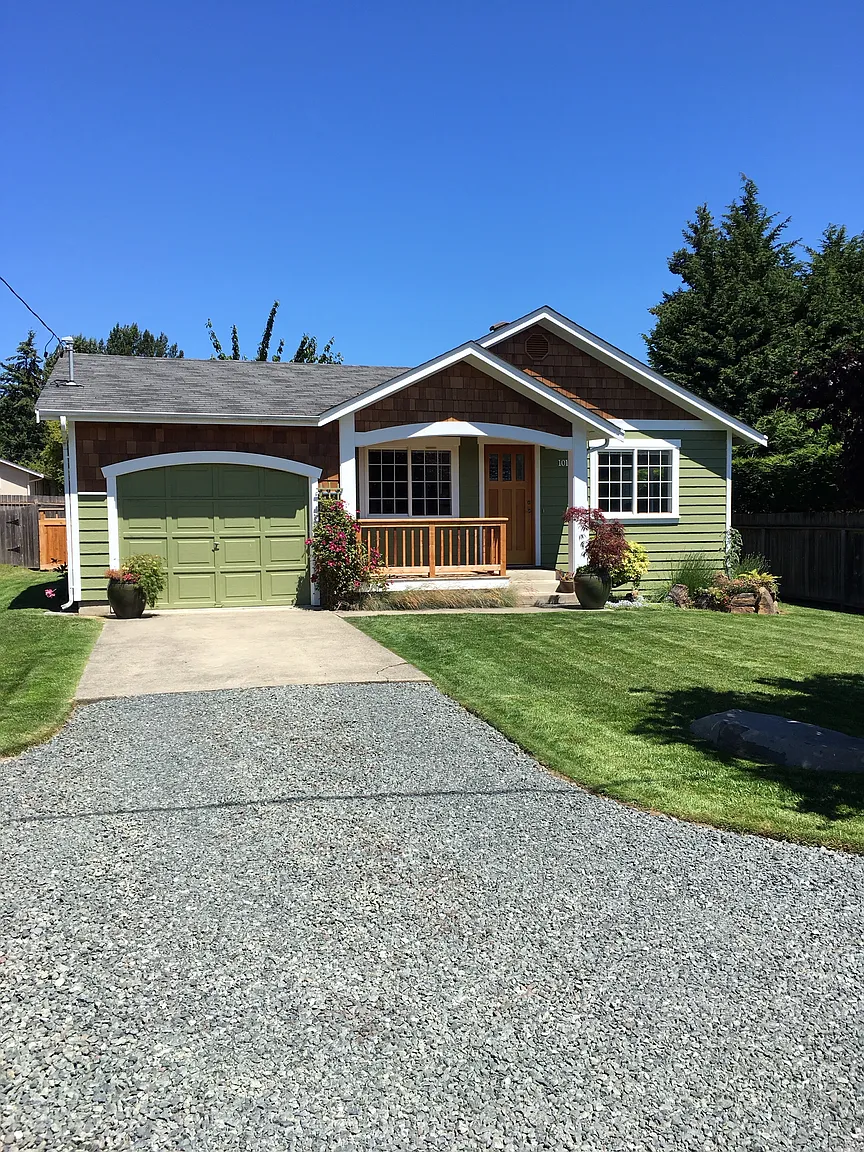 1019 W Glenwood St photo 1