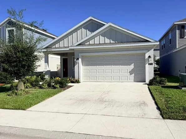 2715 Gentle Rain Dr, Davenport, FL 33837