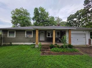 110 Mountainview Dr, Soddy Daisy, TN 37379