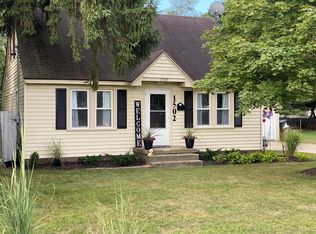 1502 Mark St NE, Grand Rapids, MI 49525