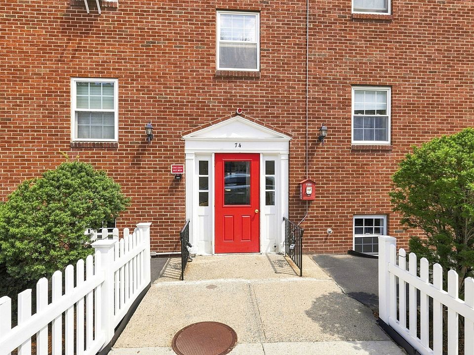 1st image of 74 Springvale Ave #1