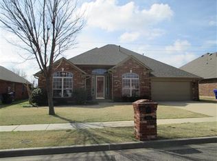 3808 Lorings Rd, Norman, OK 73072