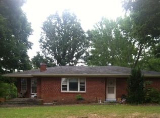 1364 Iron Hill Rd, Parsons, TN 38363