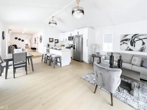 2567 E Jefferson St, Carson, CA 90810