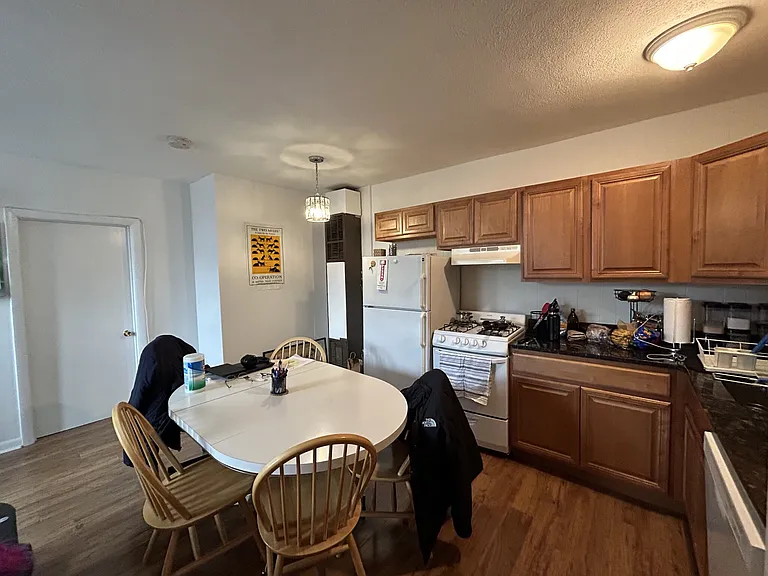 145 Endicott St #9 — Photo 9