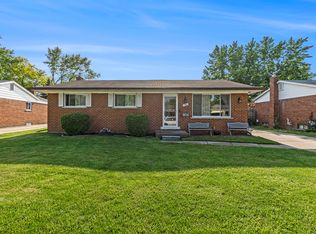 1781 Coventry Dr, Troy, MI