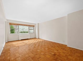 321 E 48th St APT 4E, New York, NY 10017