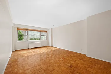 321 East 48th Street, #4E