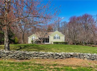 454 N Quidnessett Rd, North Kingstown, RI 02852