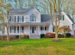 15130 Fox Grove Ln, Midlothian, VA 23112