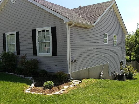 2nd image of 304 Bridgeside Dr