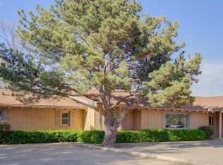 1307 8th St, Shallowater, TX 79363