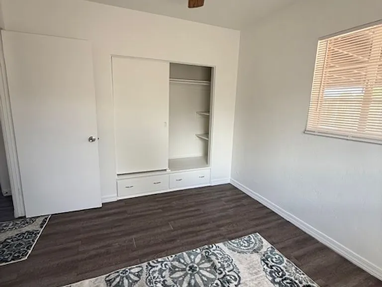 7235 N 55th Ave — Photo 17