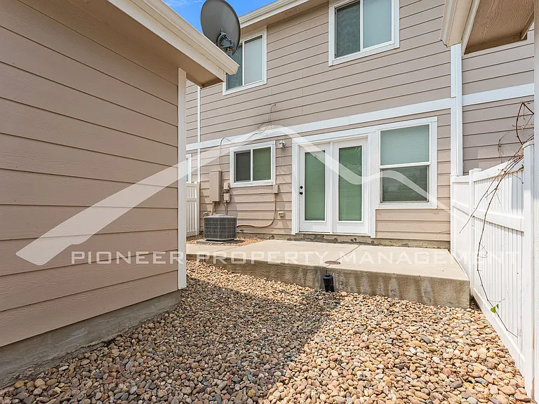 5792 Ceylon St — Photo 20