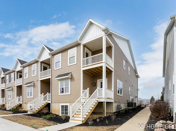 3616 Buckingham Ln #38, Hudsonville, MI 49426