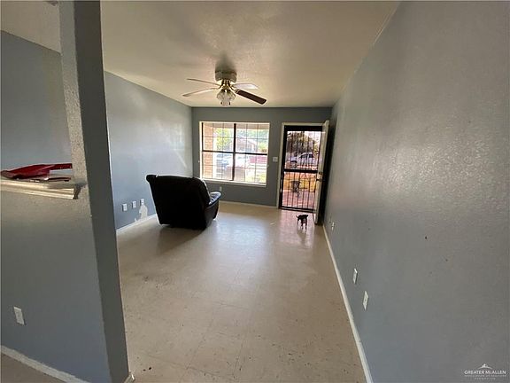 2nd image of 1101 E Samano St