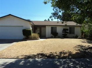 1355 Shirley Ave, Clovis, CA 93611