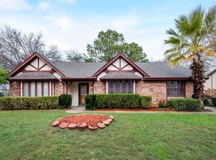 5905 Old Barn Dr, Arlington, TX 76016