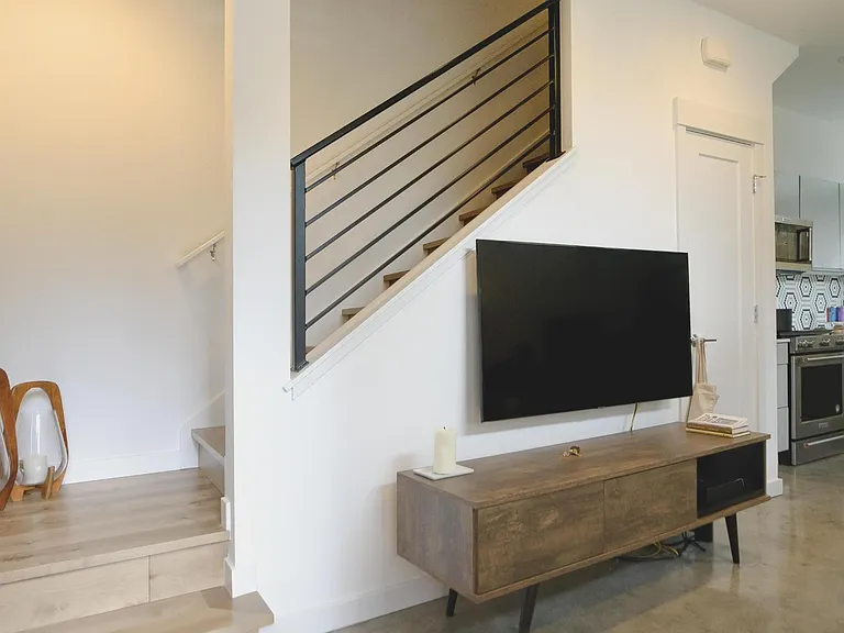 620 10th Ave E #620E — Photo 12