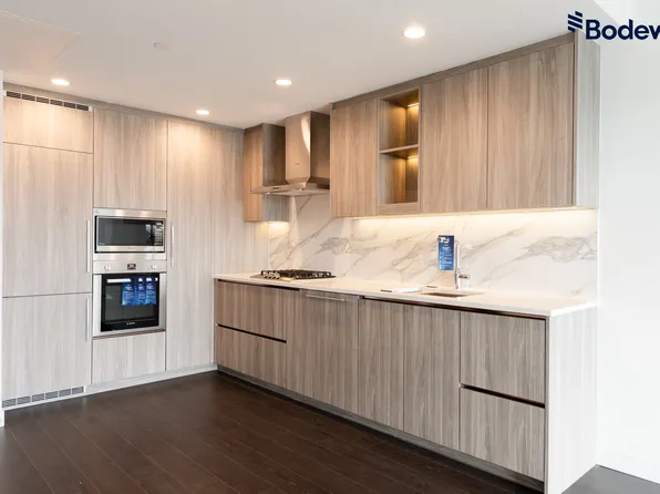 4880 Lougheed Hwy, Burnaby, BC V5C 3Y6