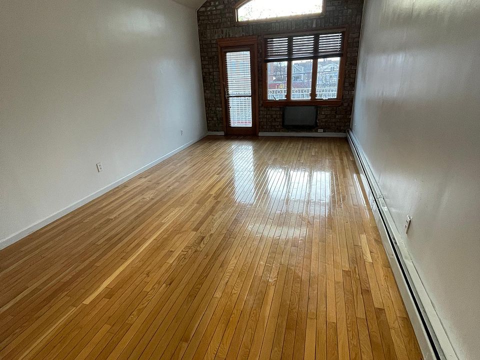 1st image of 532 Logan Ave Floor 3