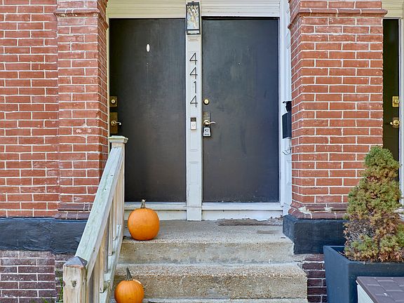 2nd image of 4414 Arco Ave #2F